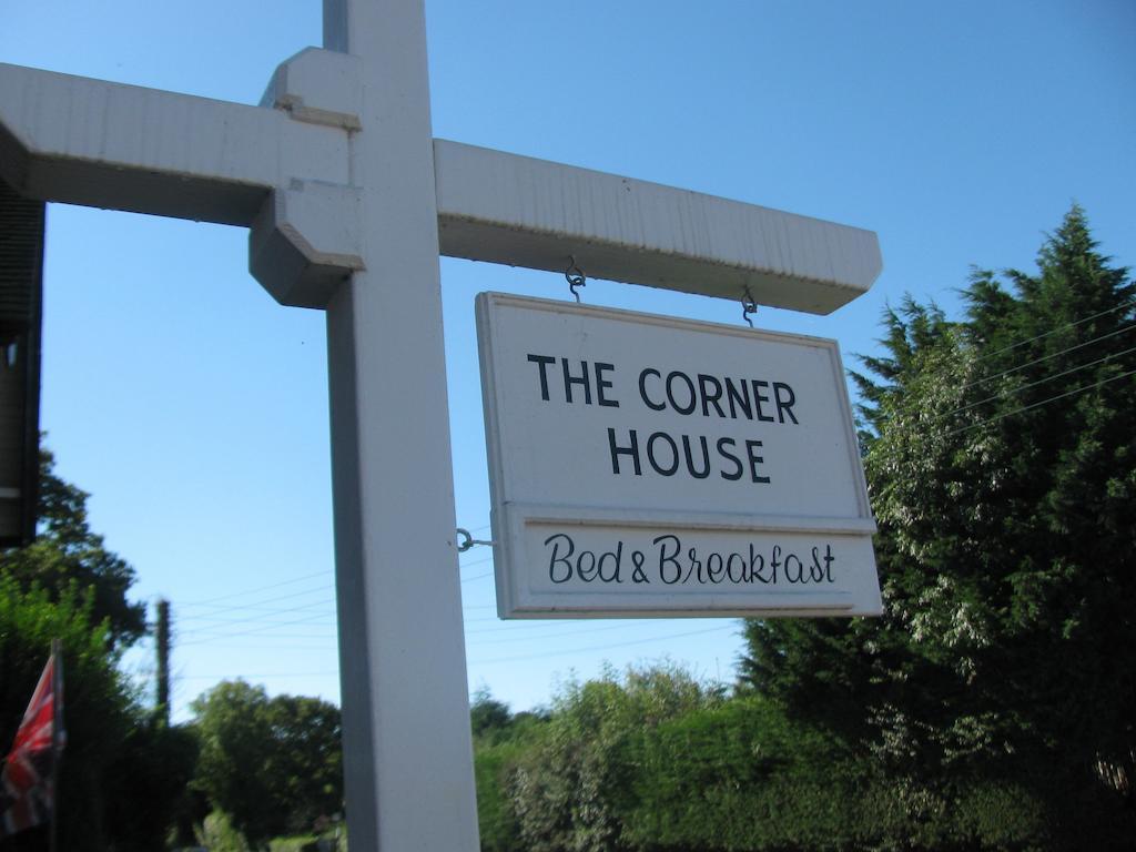 Bed and Breakfast The Corner House Рай Экстерьер фото